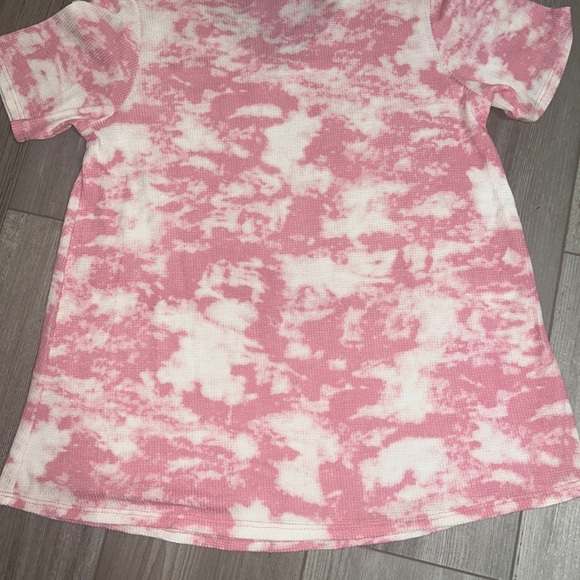 Now & Forever Women’s Small Pink & Cream Tye Dye With Leopard Trim Top - Picture 2 of 4